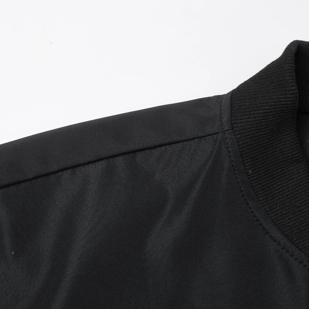 Elvren Baseball Jacket – Sharp, Lightweight, and Ready for Any Season